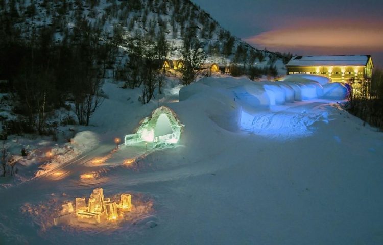 Топ-10 самых известных ледяных гостиниц мира